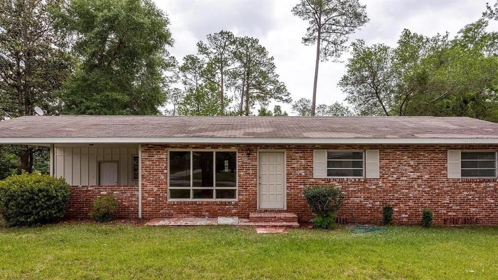 For Sale: $247,000 (3 beds, 2 baths, 1722 Square Feet)