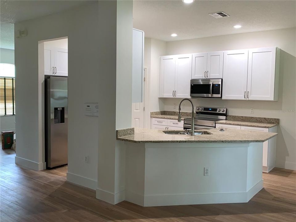 For Sale: $439,000 (3 beds, 2 baths, 1895 Square Feet)