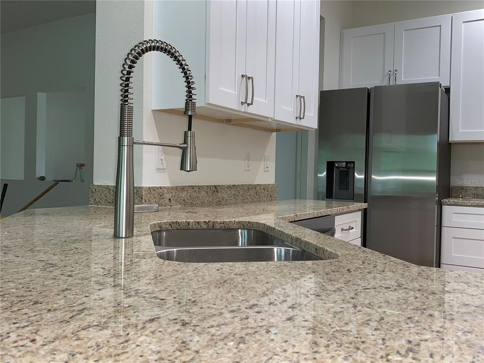 For Sale: $439,000 (3 beds, 2 baths, 1895 Square Feet)