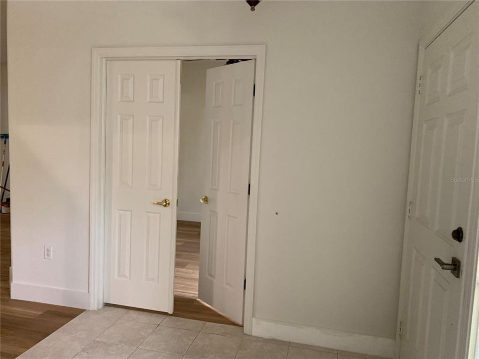 For Sale: $439,000 (3 beds, 2 baths, 1895 Square Feet)