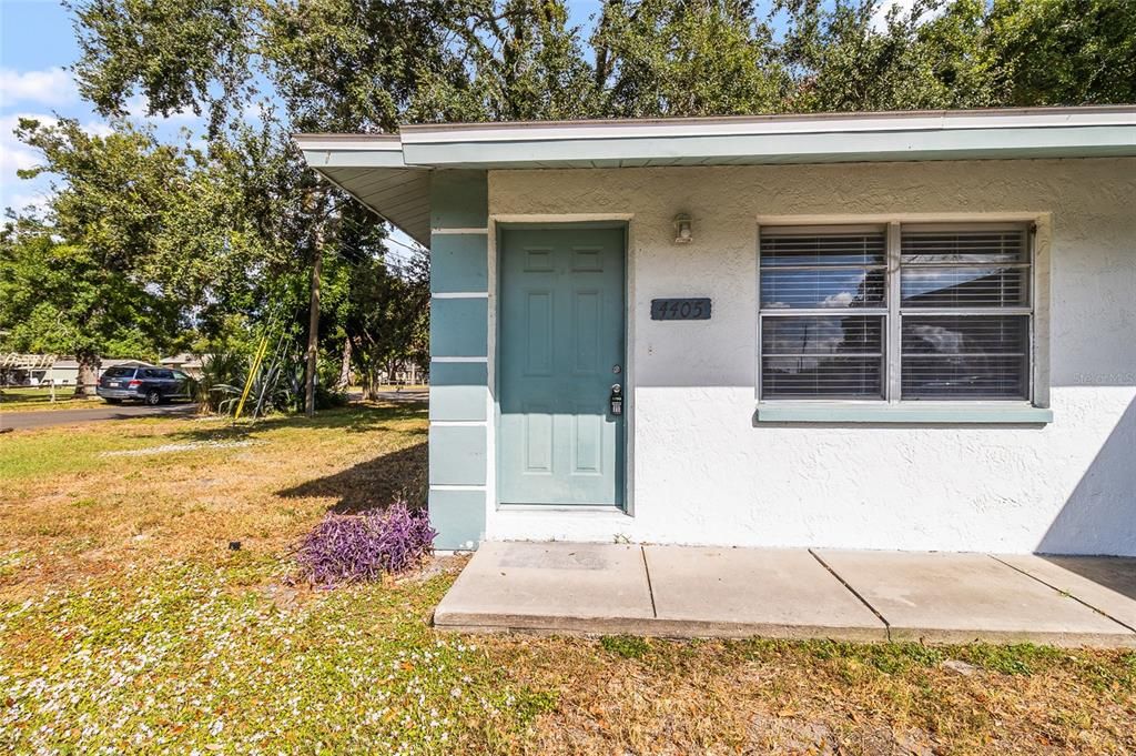 合同活跃: $415,000 (4 贝兹, 0 浴室, 1536 平方英尺)