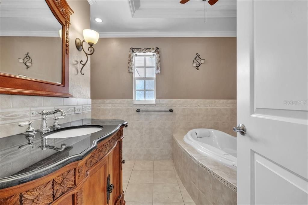 待售: $674,000 (3 贝兹, 2 浴室, 1780 平方英尺)