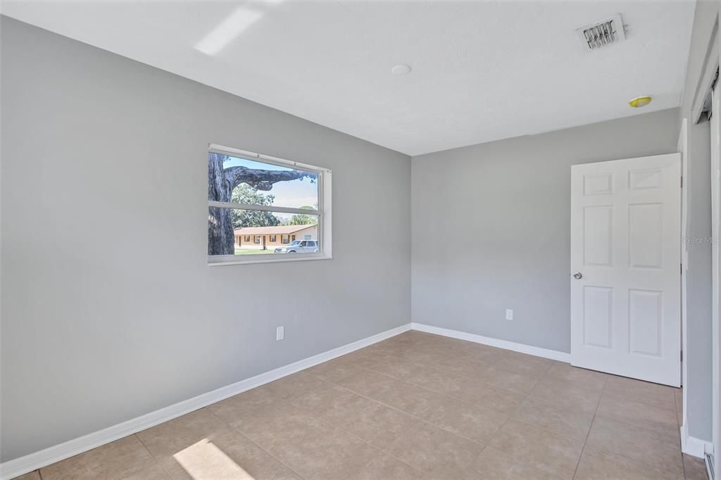 For Sale: $174,900 (3 beds, 1 baths, 1019 Square Feet)