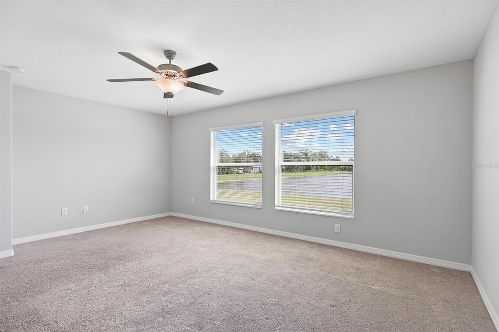 出租: $2,695 (4 贝兹, 3 浴室, 2576 平方英尺)