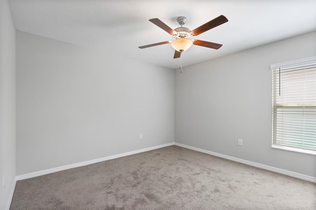 出租: $2,695 (4 贝兹, 3 浴室, 2576 平方英尺)