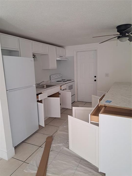 For Rent: $1,500 (2 beds, 1 baths, 728 Square Feet)