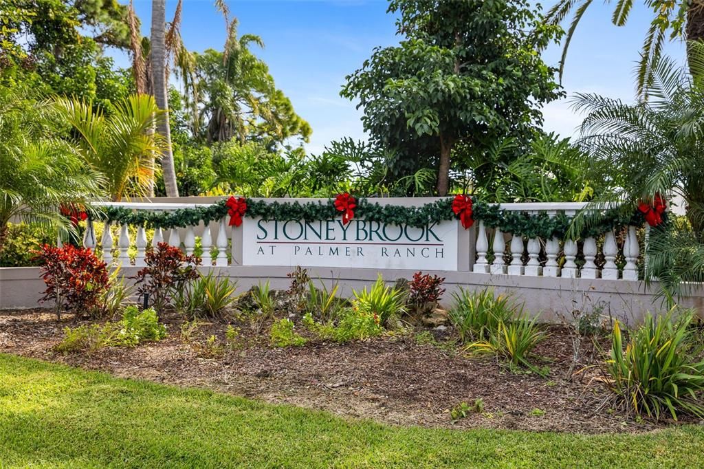 合同活跃: $463,000 (3 贝兹, 2 浴室, 2036 平方英尺)