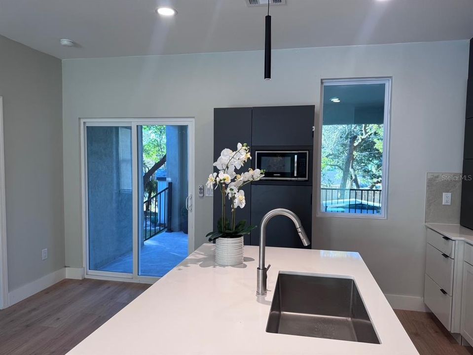 For Sale: $312,000 (3 beds, 2 baths, 1230 Square Feet)