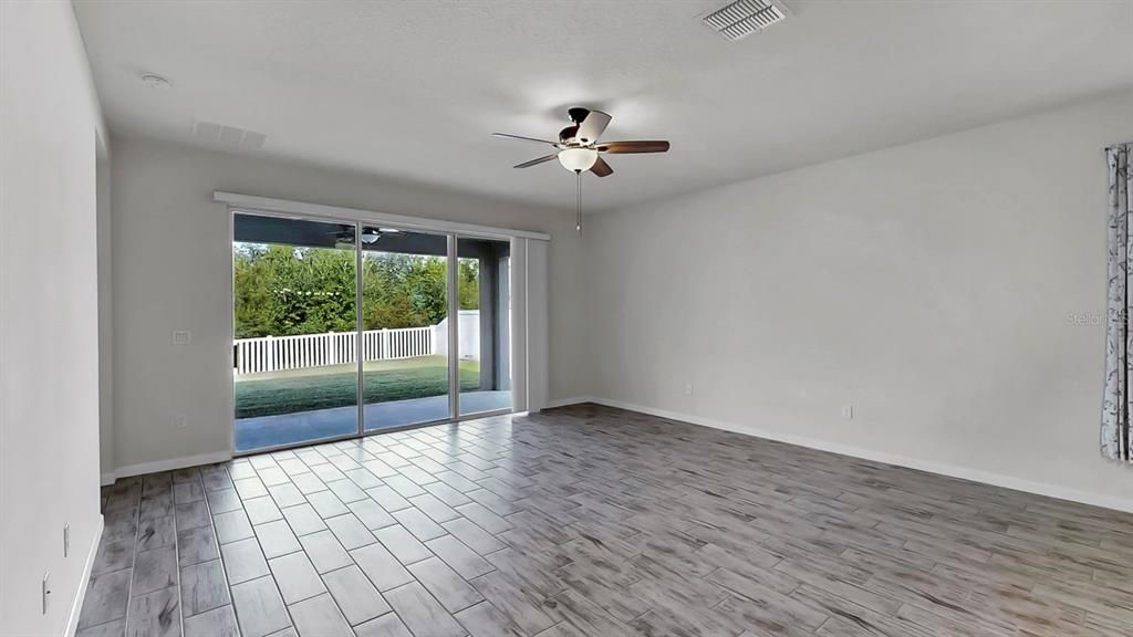 Active With Contract: $375,000 (3 beds, 2 baths, 2017 Square Feet)