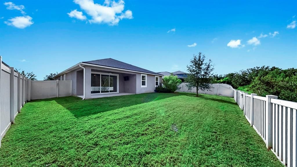 Active With Contract: $375,000 (3 beds, 2 baths, 2017 Square Feet)