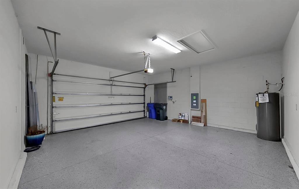 Active With Contract: $375,000 (3 beds, 2 baths, 2017 Square Feet)