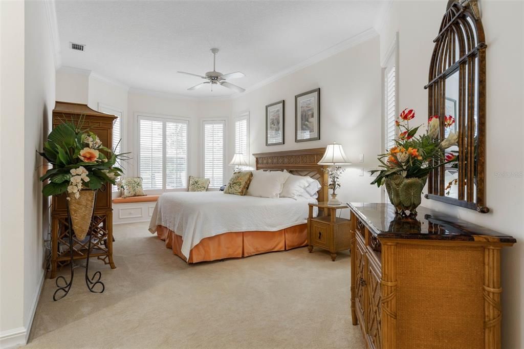 En Venta: $950,000 (3 camas, 2 baños, 2336 Pies cuadrados)