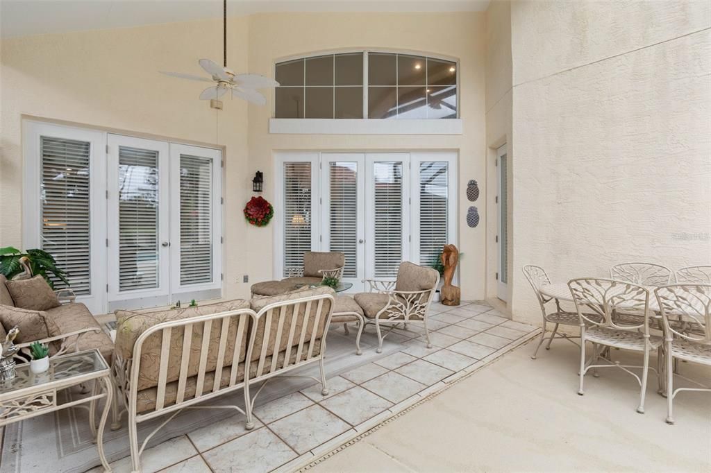 En Venta: $950,000 (3 camas, 2 baños, 2336 Pies cuadrados)