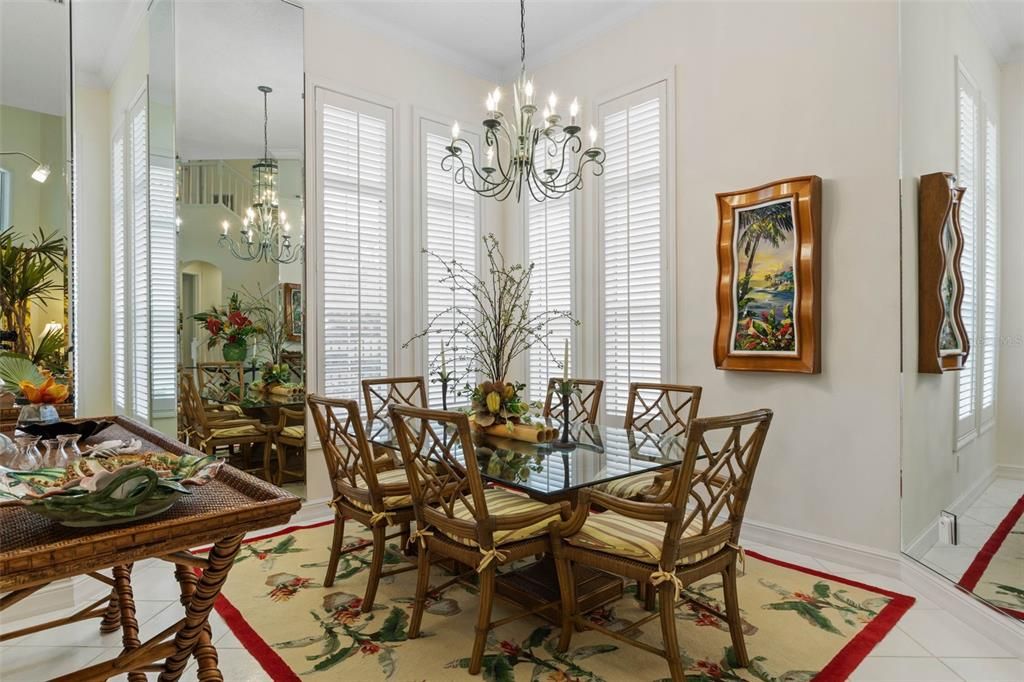 En Venta: $950,000 (3 camas, 2 baños, 2336 Pies cuadrados)