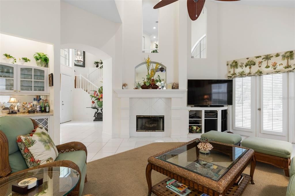 En Venta: $950,000 (3 camas, 2 baños, 2336 Pies cuadrados)