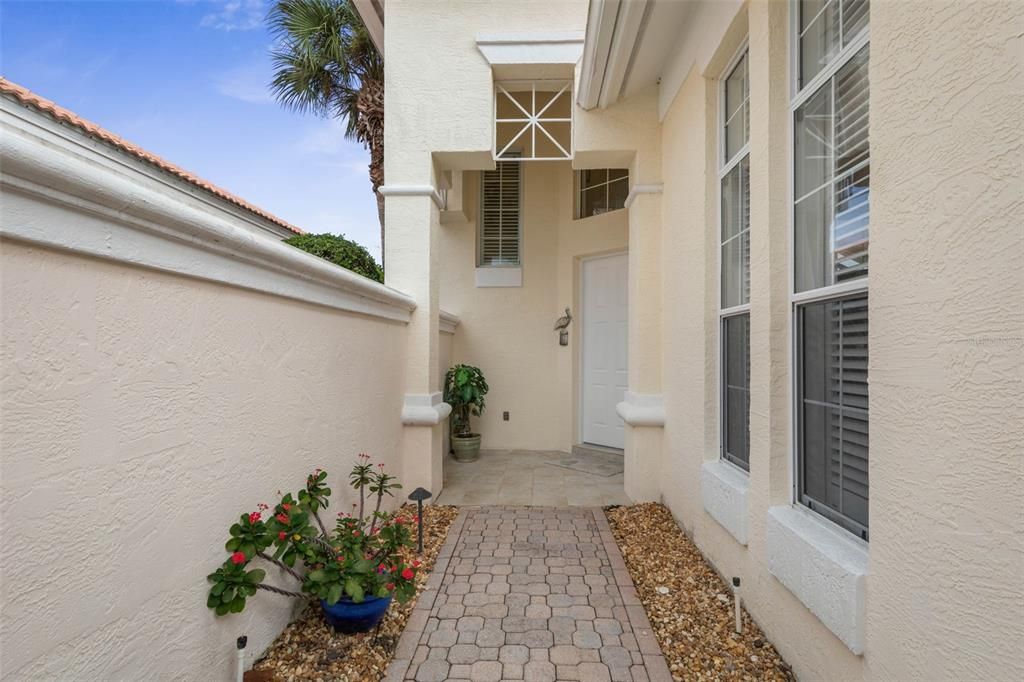 En Venta: $950,000 (3 camas, 2 baños, 2336 Pies cuadrados)