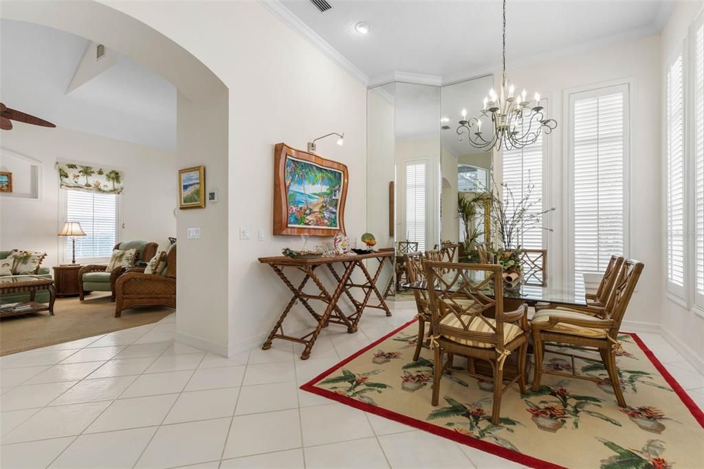 En Venta: $950,000 (3 camas, 2 baños, 2336 Pies cuadrados)