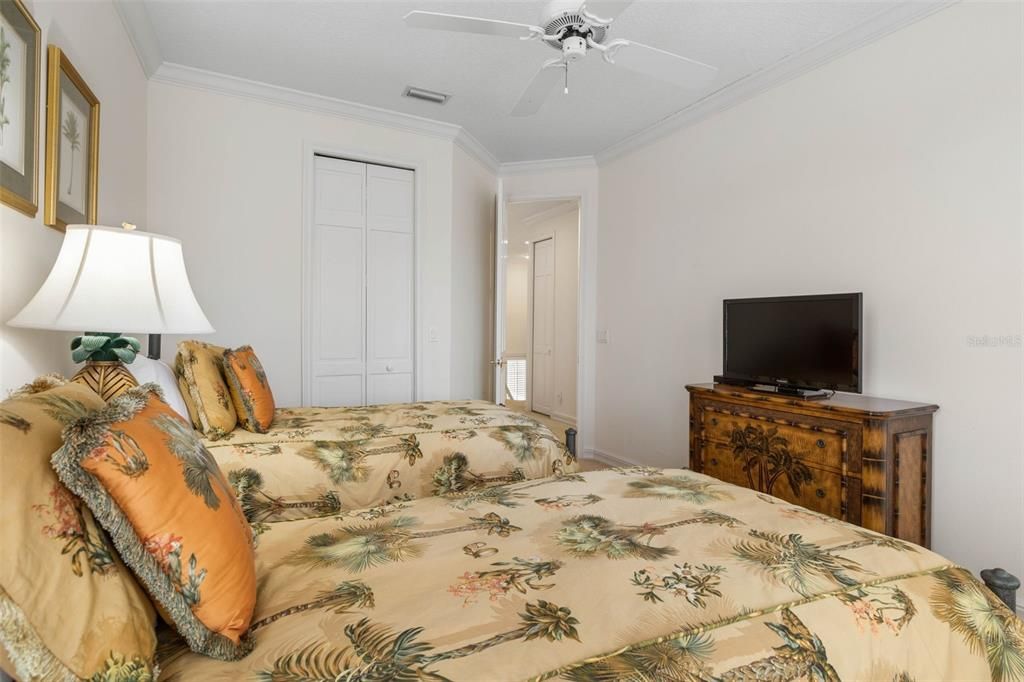 En Venta: $950,000 (3 camas, 2 baños, 2336 Pies cuadrados)