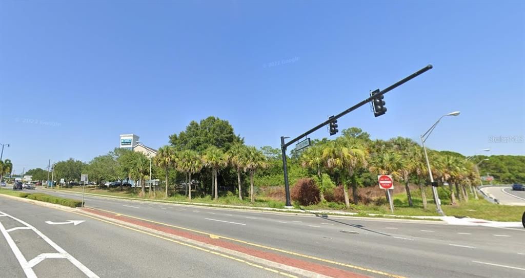 На продажу: $975,000 (11.25 acres)