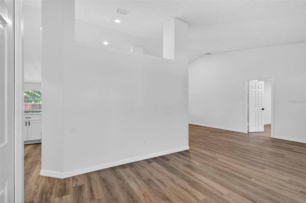 Active With Contract: $349,900 (3 beds, 2 baths, 2007 Square Feet)