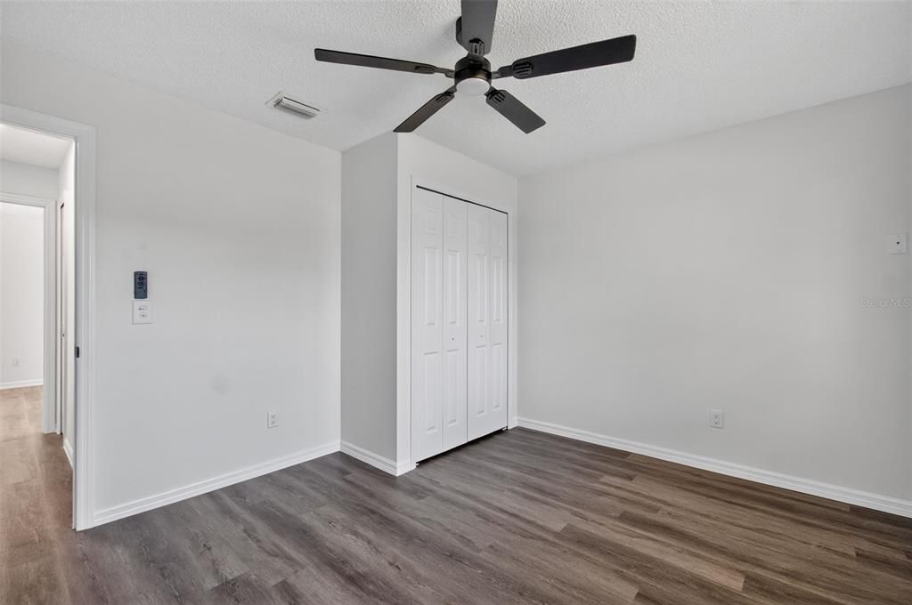 Active With Contract: $349,900 (3 beds, 2 baths, 2007 Square Feet)