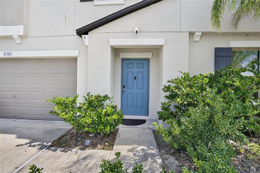 For Rent: $3,400 (6 beds, 2 baths, 2902 Square Feet)