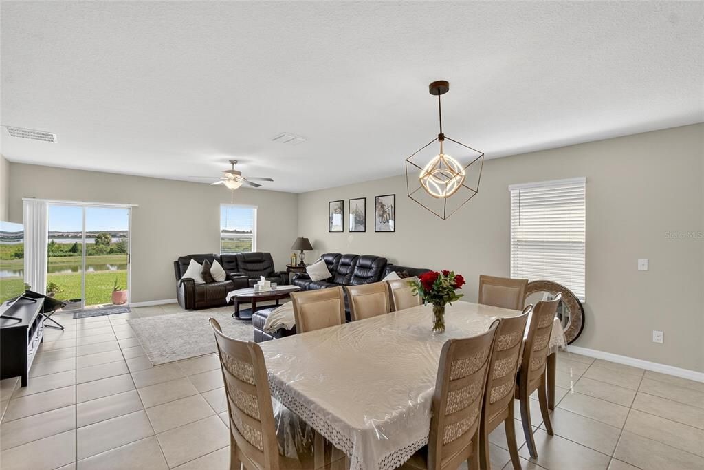 For Rent: $3,400 (6 beds, 2 baths, 2902 Square Feet)