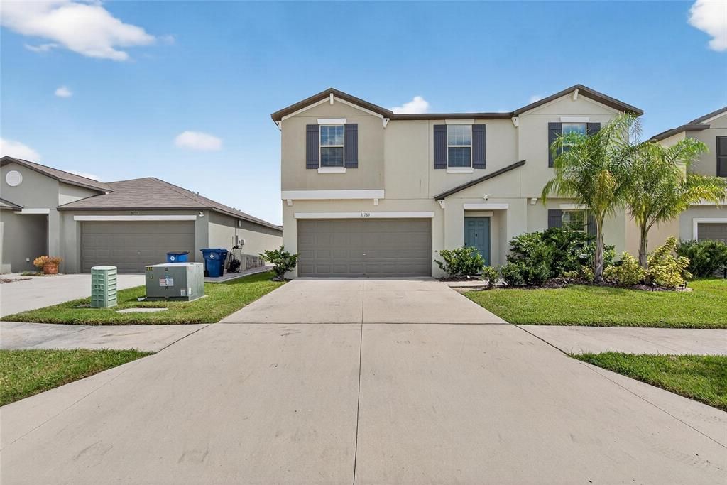 For Rent: $3,400 (6 beds, 2 baths, 2902 Square Feet)