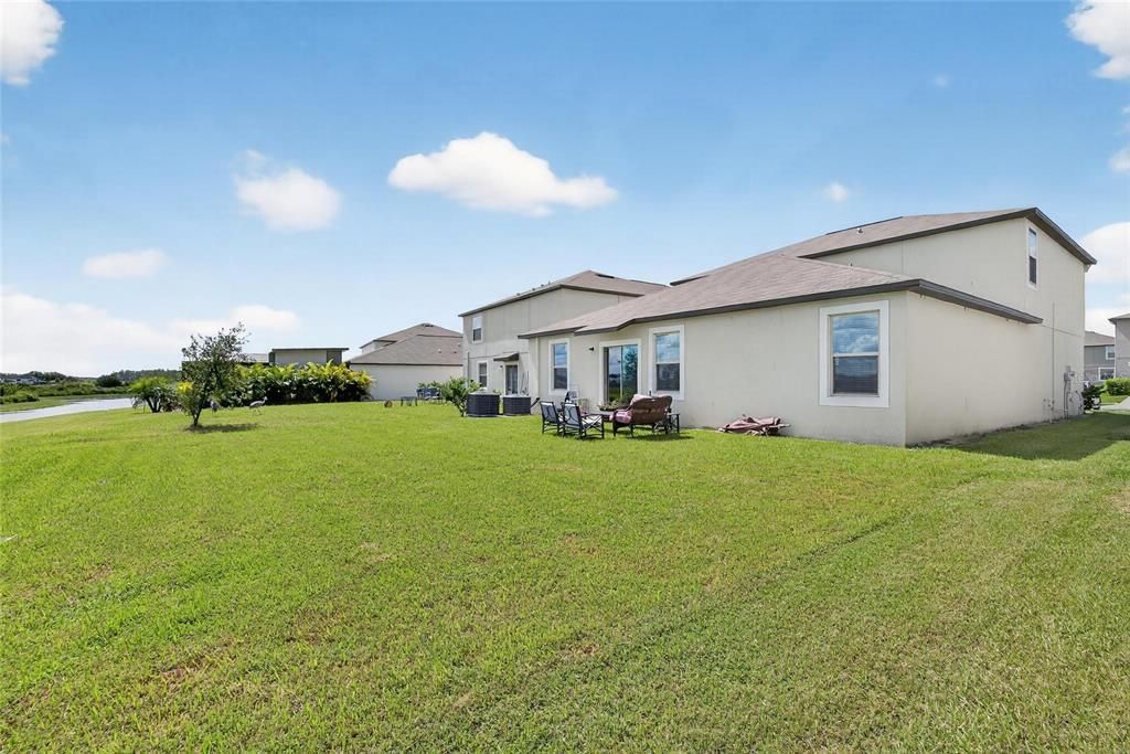 For Rent: $3,400 (6 beds, 2 baths, 2902 Square Feet)