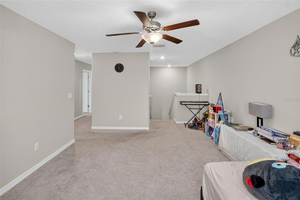 For Rent: $3,400 (6 beds, 2 baths, 2902 Square Feet)