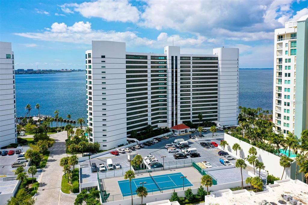 For Sale: $3,490,000 (3 beds, 3 baths, 3284 Square Feet)