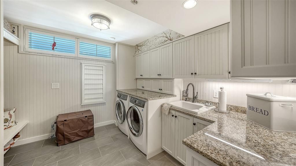 For Sale: $3,490,000 (3 beds, 3 baths, 3284 Square Feet)