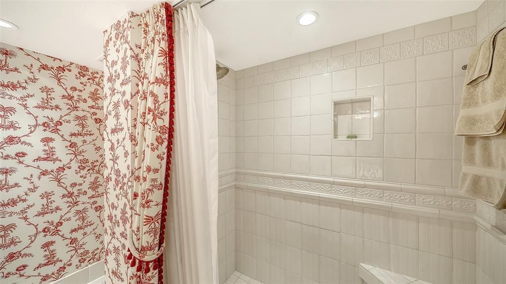 For Sale: $3,490,000 (3 beds, 3 baths, 3284 Square Feet)