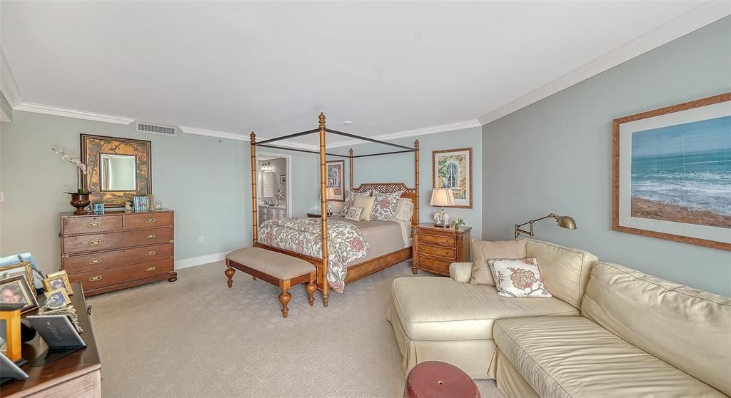 For Sale: $3,490,000 (3 beds, 3 baths, 3284 Square Feet)