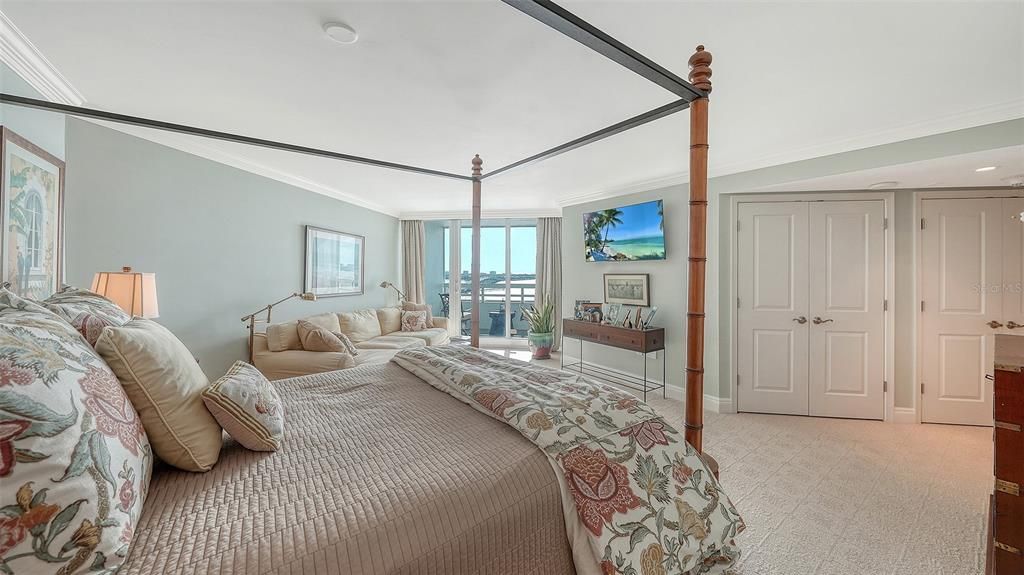 For Sale: $3,490,000 (3 beds, 3 baths, 3284 Square Feet)