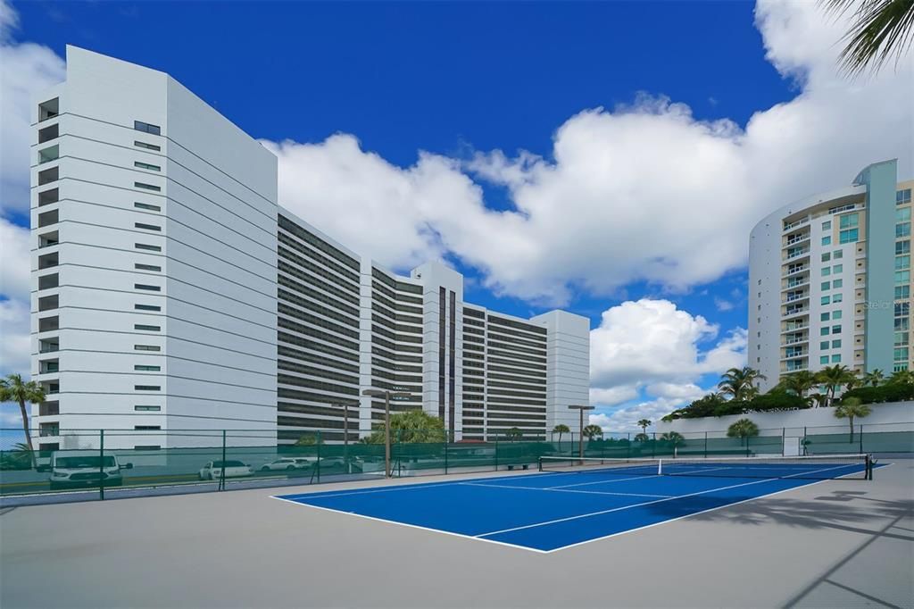 For Sale: $3,490,000 (3 beds, 3 baths, 3284 Square Feet)