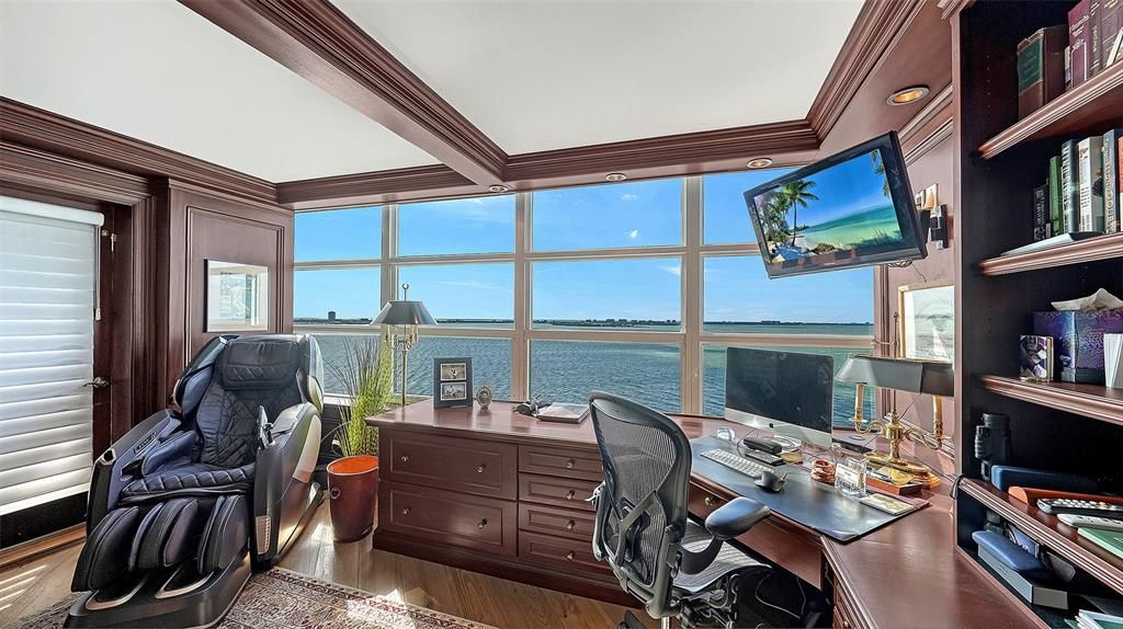 For Sale: $3,490,000 (3 beds, 3 baths, 3284 Square Feet)