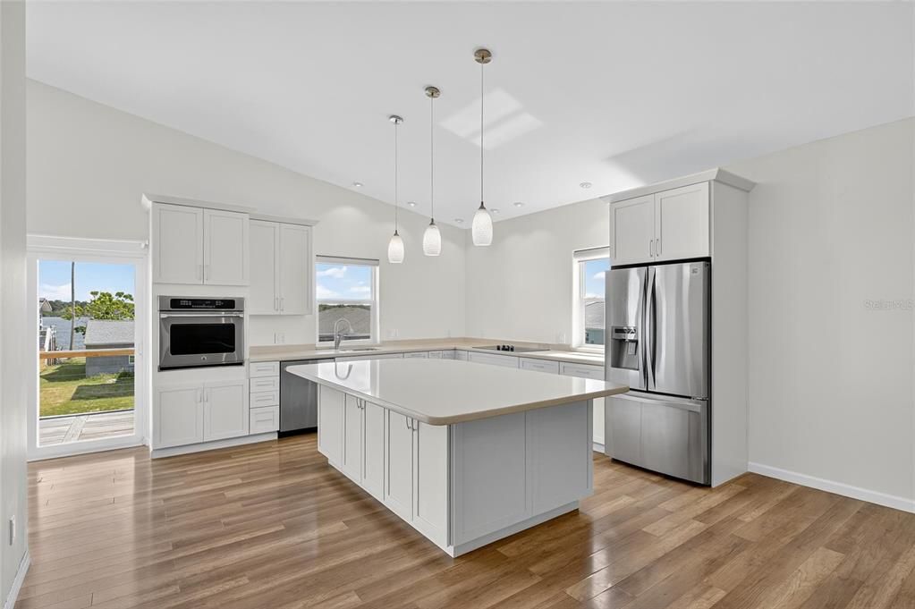 В аренду: $4,000 (3 спален, 2 ванн, 1722 Квадратных фут)