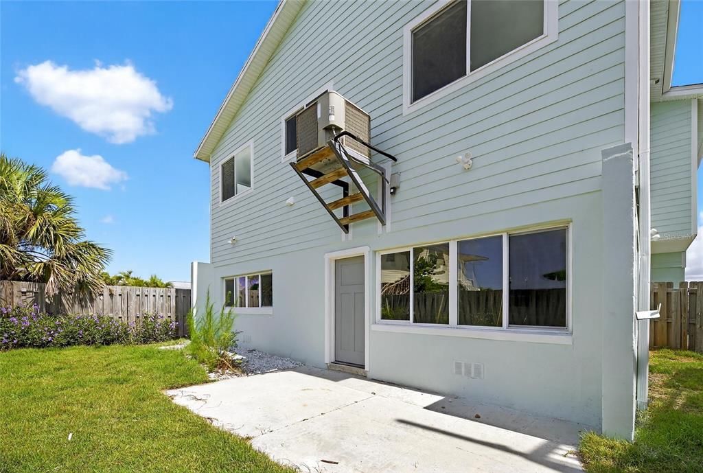 В аренду: $4,000 (3 спален, 2 ванн, 1722 Квадратных фут)