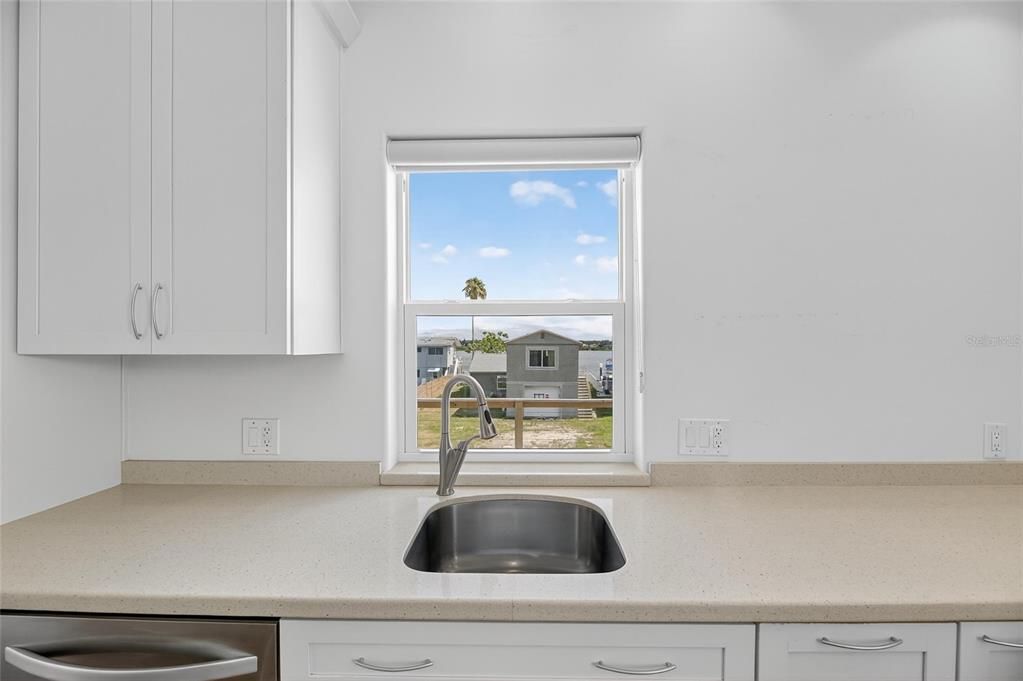 В аренду: $4,000 (3 спален, 2 ванн, 1722 Квадратных фут)