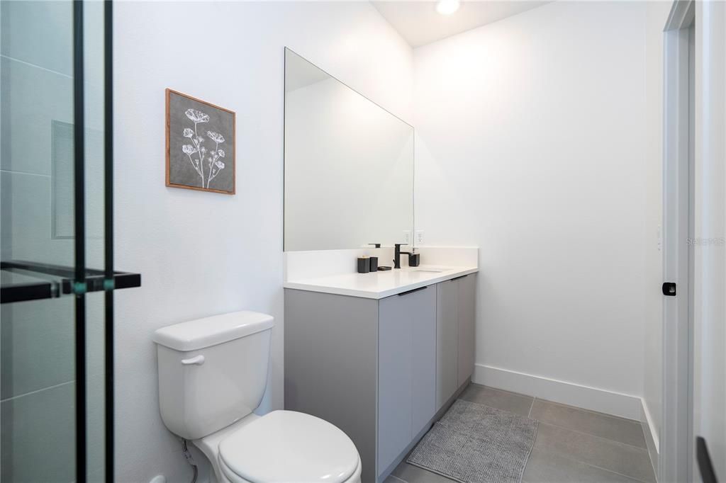 For Sale: $595,000 (5 beds, 4 baths, 2133 Square Feet)