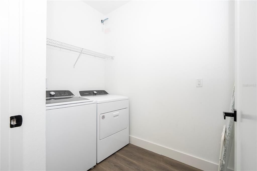 For Sale: $595,000 (5 beds, 4 baths, 2133 Square Feet)