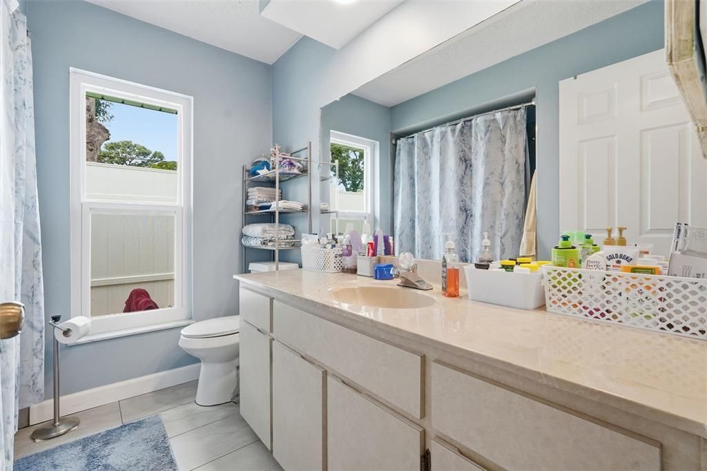 待售: $314,900 (2 贝兹, 2 浴室, 1611 平方英尺)