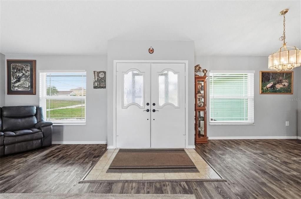 待售: $314,900 (2 贝兹, 2 浴室, 1611 平方英尺)