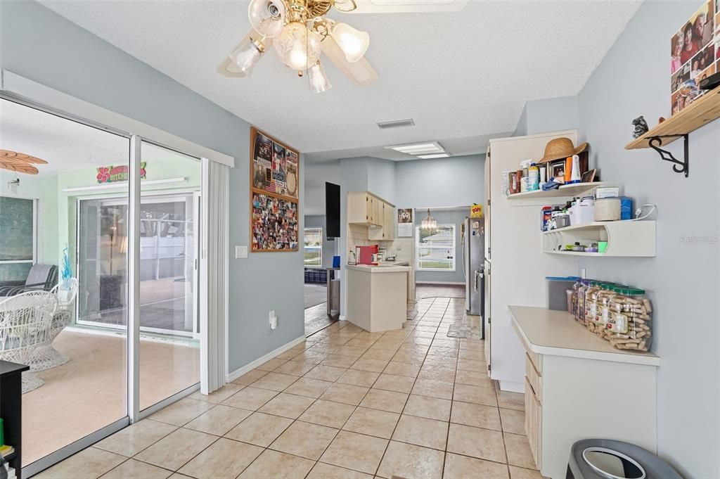 待售: $314,900 (2 贝兹, 2 浴室, 1611 平方英尺)