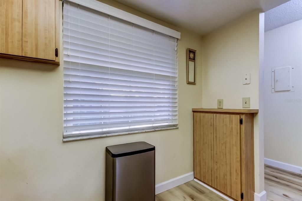 For Sale: $185,000 (2 beds, 2 baths, 945 Square Feet)