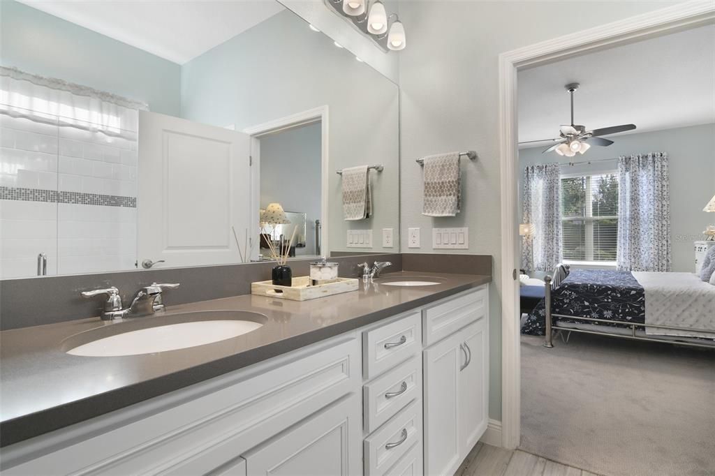 For Sale: $379,990 (2 beds, 2 baths, 1778 Square Feet)