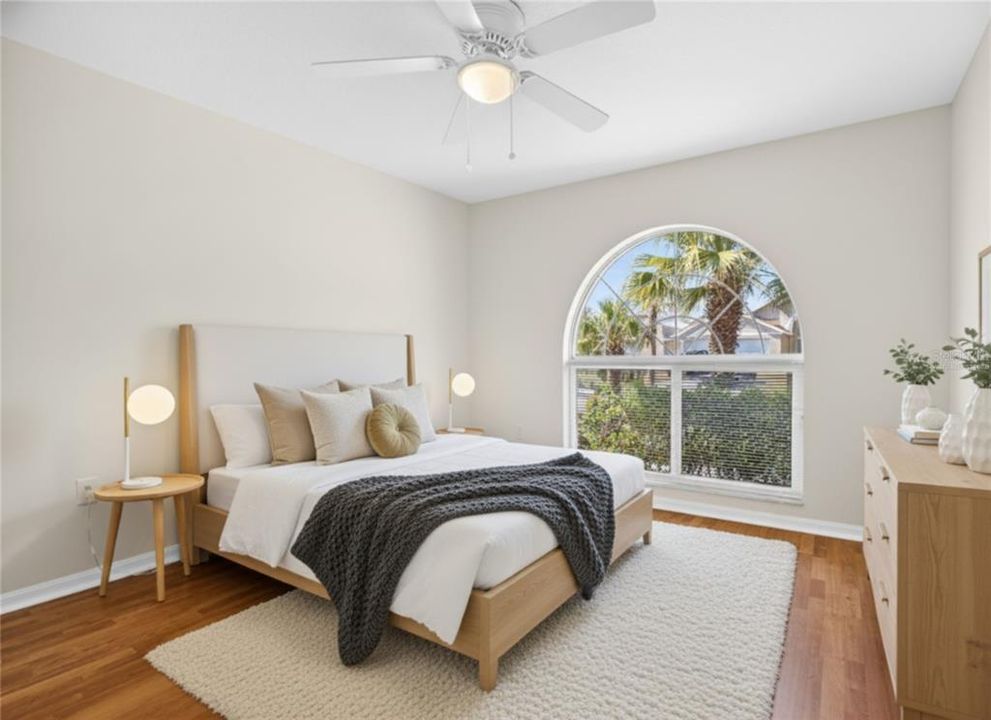 合同活跃: $375,000 (3 贝兹, 2 浴室, 1516 平方英尺)