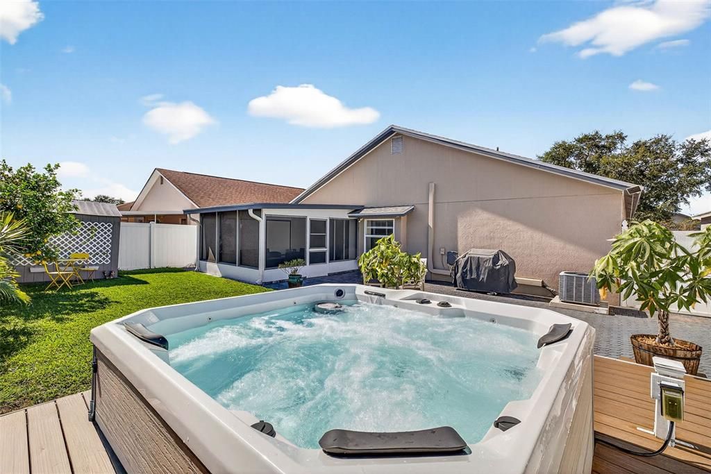 合同活跃: $375,000 (3 贝兹, 2 浴室, 1516 平方英尺)