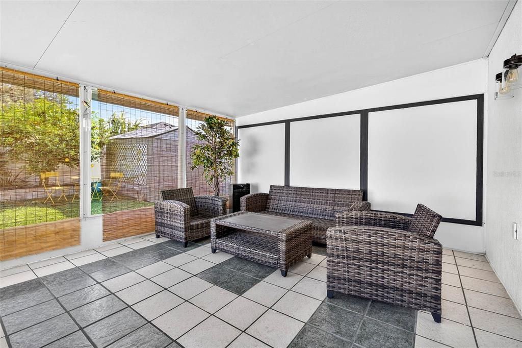 合同活跃: $375,000 (3 贝兹, 2 浴室, 1516 平方英尺)